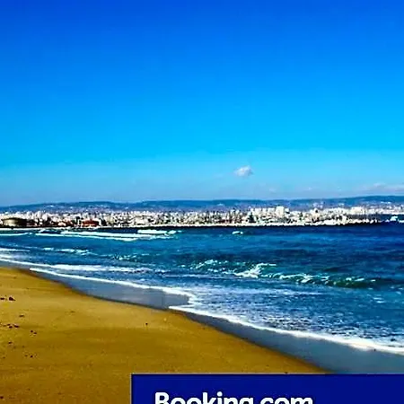 Отель Relax In South Bay