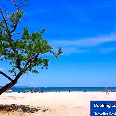 Relax In South Bay Отель Варна